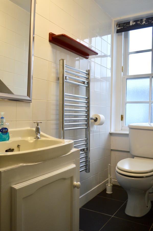 Central 1 Bedroom Apartment Sleeps 2 Edinburgh Bagian luar foto