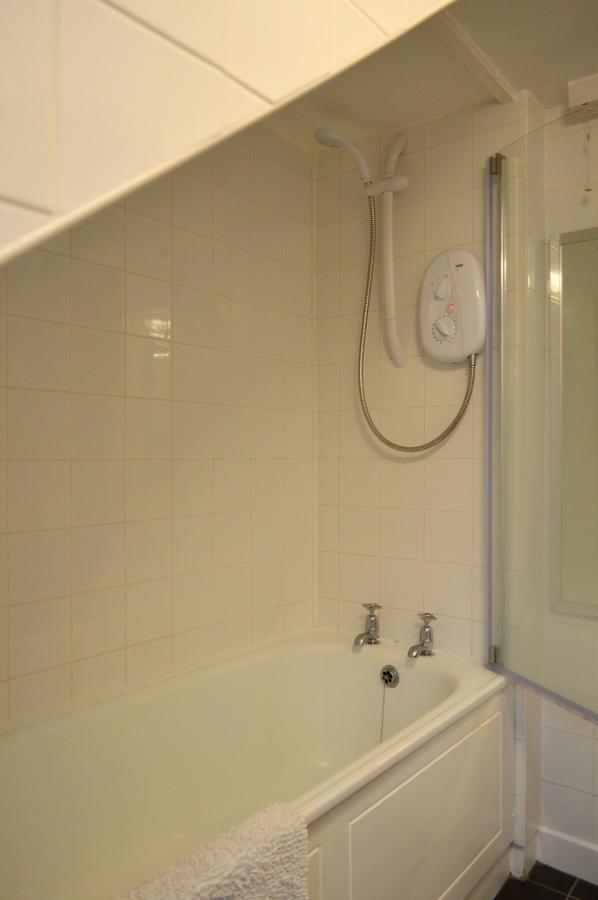 Central 1 Bedroom Apartment Sleeps 2 Edinburgh Bagian luar foto